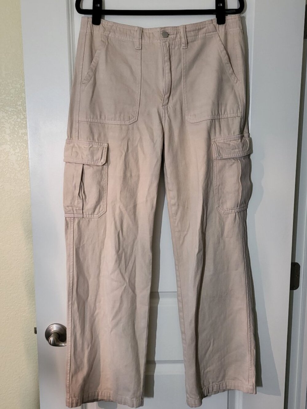 Altar'd State Neutral Khaki Straight Leg Utility Cargo Pants Size 31 Womens